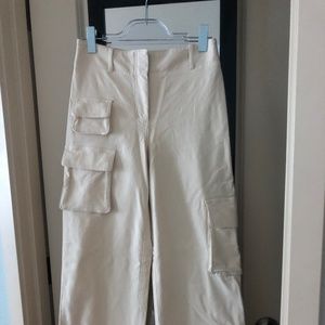 Gently worn aritzia Wilfred picture pants in light birch size 4